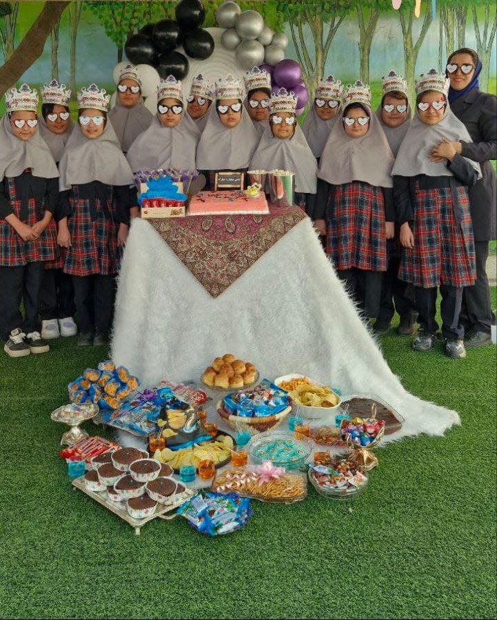 جشن میلیارد کلاس پنجمی های گلپونه سال تحصیلی ۱۴۰۴_۱۴۰۵