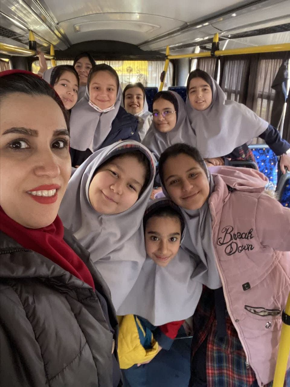 در راه اردو تفریحی...